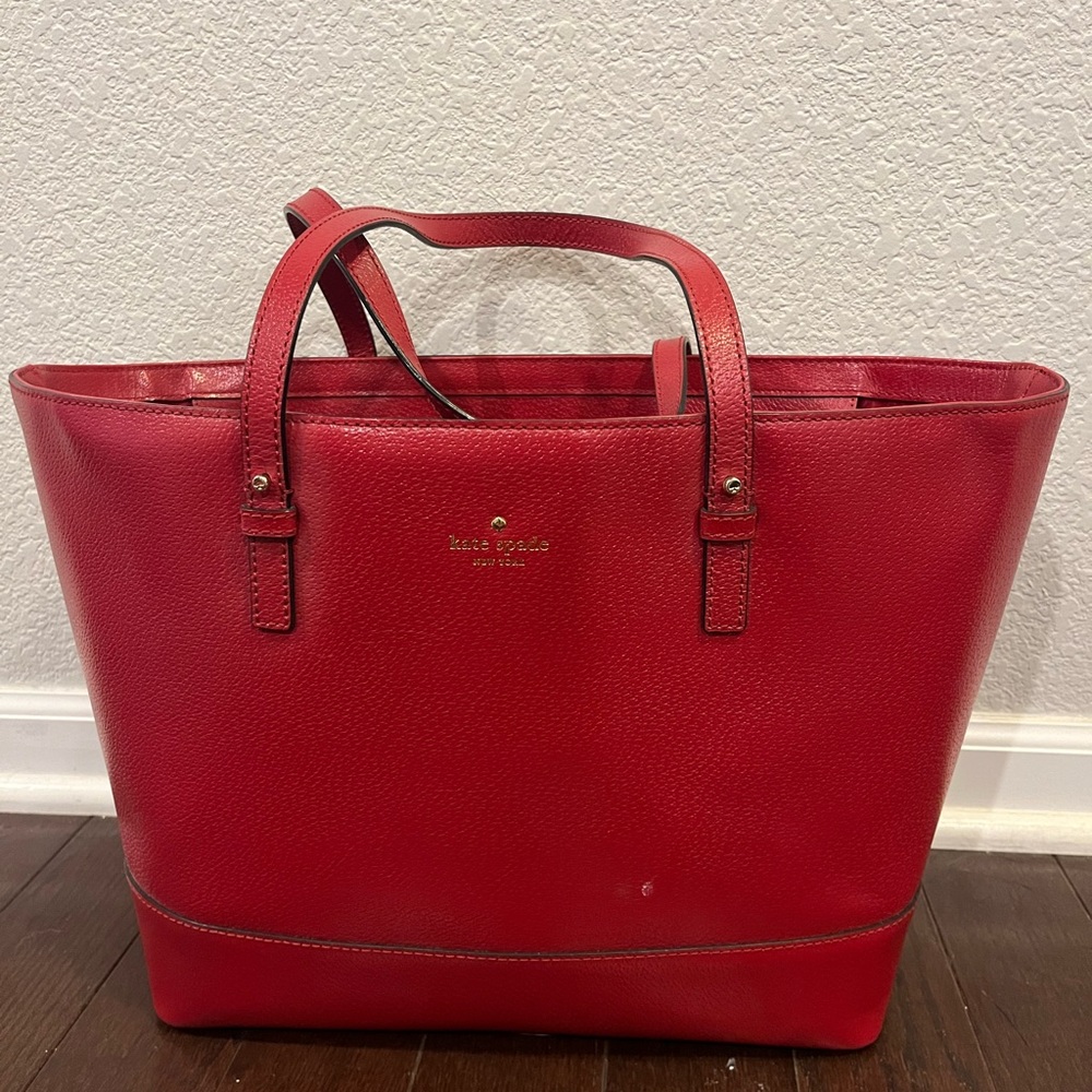 Large Kate Spade tote.